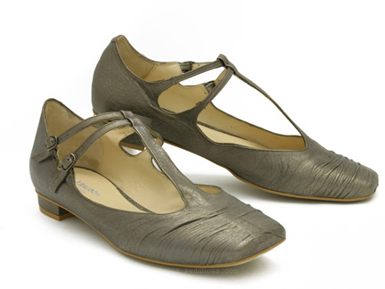  Giraudon Anise Mary Jane - Order online at Ped Shoes or 866.700.SHOE (7463). :  tripping shoes jamie joseph earrings jamie joseph necklace cydwoq vintage