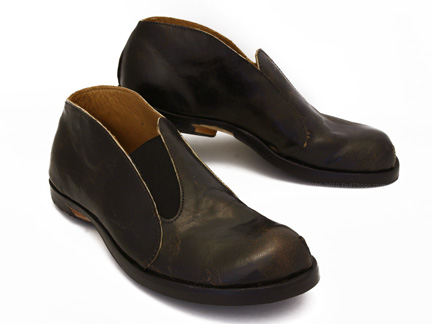 Cydwoq Stretch - Order online at Ped Shoes or 866.700.SHOE (7463). :  chic cool shoe brown