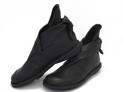 Trippen Januar in black : Ped Shoes - Order online or 866.700.SHOE (7463).