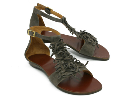 Chie Mihara Wonder in Cocoa Suede