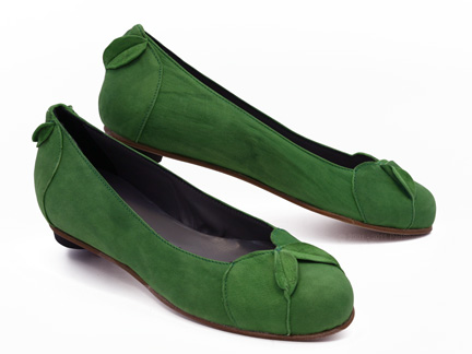Couple Of Lily Flat in Green