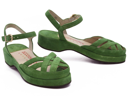 Accessoire Suisse in Green Suede