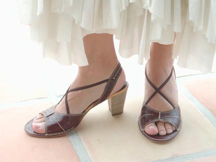 gnier Imidlertid indsats Alberto Fermani Criss Cross Sandal in Brown : Ped Shoes - Order online or  866.700.SHOE (7463).
