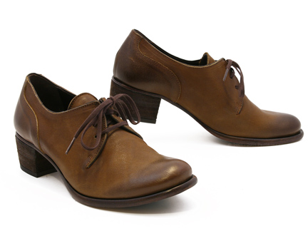 Vialis Oliver (5342) in Miel / Honey Brown : Ped Shoes - Order online ...