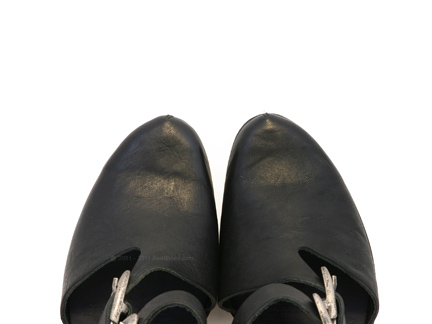 Cydwoq Science in Black : Ped Shoes - Order online or 866.700.SHOE (7463).