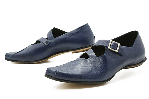 Cydwoq Buckle in Brilliant Blue Ped Shoes Order online Cydwoq Buckle in Brilliant Blue Ped Shoes Order online