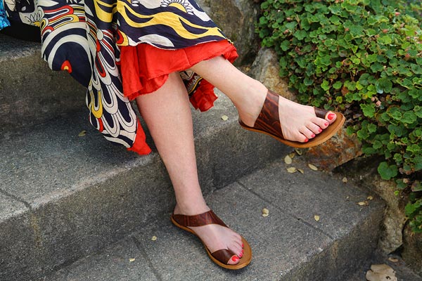 Cydwoq thong sandals clearance