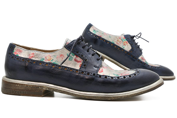 a cup of complete tie La Bottega di Lisa Liliana (3180) in Navy Fiori : Ped Shoes - Order online  or 866.700.SHOE (7463).