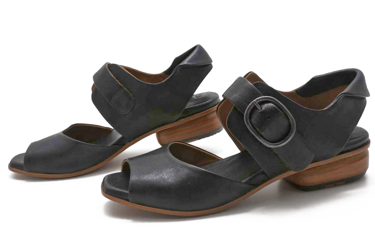 eksplicit bekendtskab gateway Pep Monjo Amalfi in Black Leather : Ped Shoes - Order online or  866.700.SHOE (7463).
